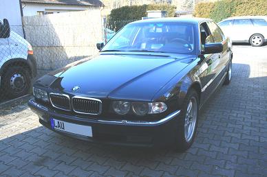 Sonderschutzfahrzeug BMW 750 B4 schwarz web
